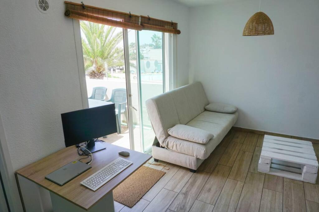 Apartamento Recien Reformado En Centro A Tres Minutos De La Playa Apartment Corralejo Luaran gambar
